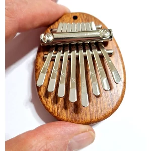 Kalimba 8 hangú, Mini ovális, zsinórral
